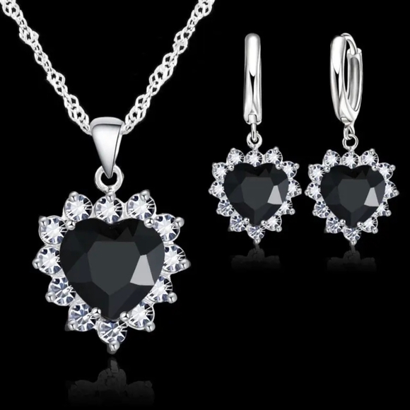 Jewelry - Elegant Black Heart Jewelry Set